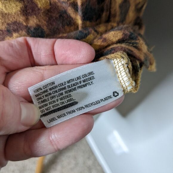 (Merona) Women's Cotton Brown Smudge Tie Dye V-neck Tee Small - Picture 4 of 6